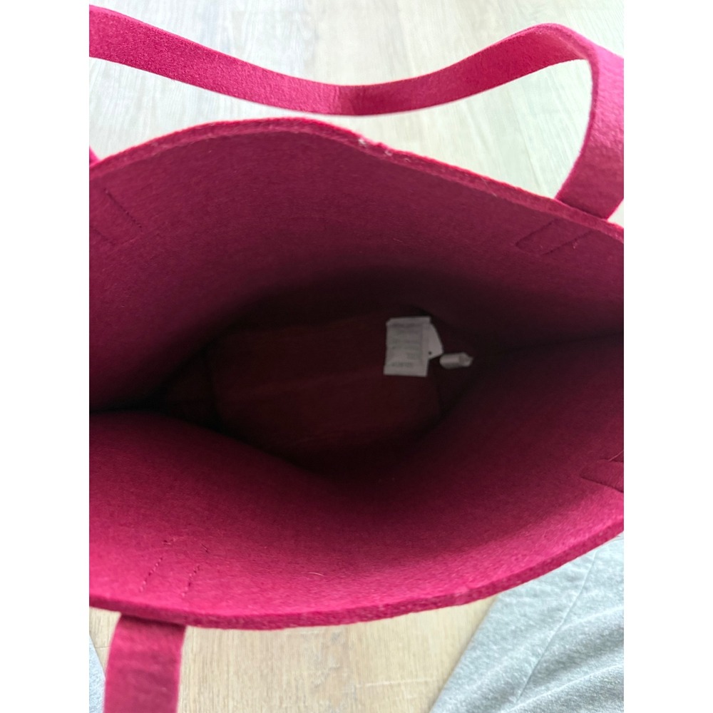 Bath & Body Works Magenta Pink Felt Bag Embroidered Black Friday Tote 2025 - Picture 5 of 10